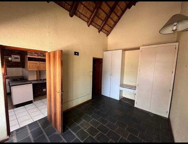 1 bed property to rent in PRESIDENT PARK AH